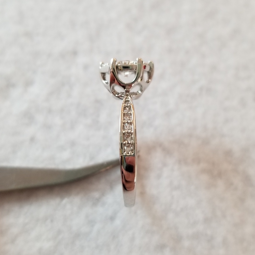 Sterling Illusion Setting Solitaire - Picture 2 of 5